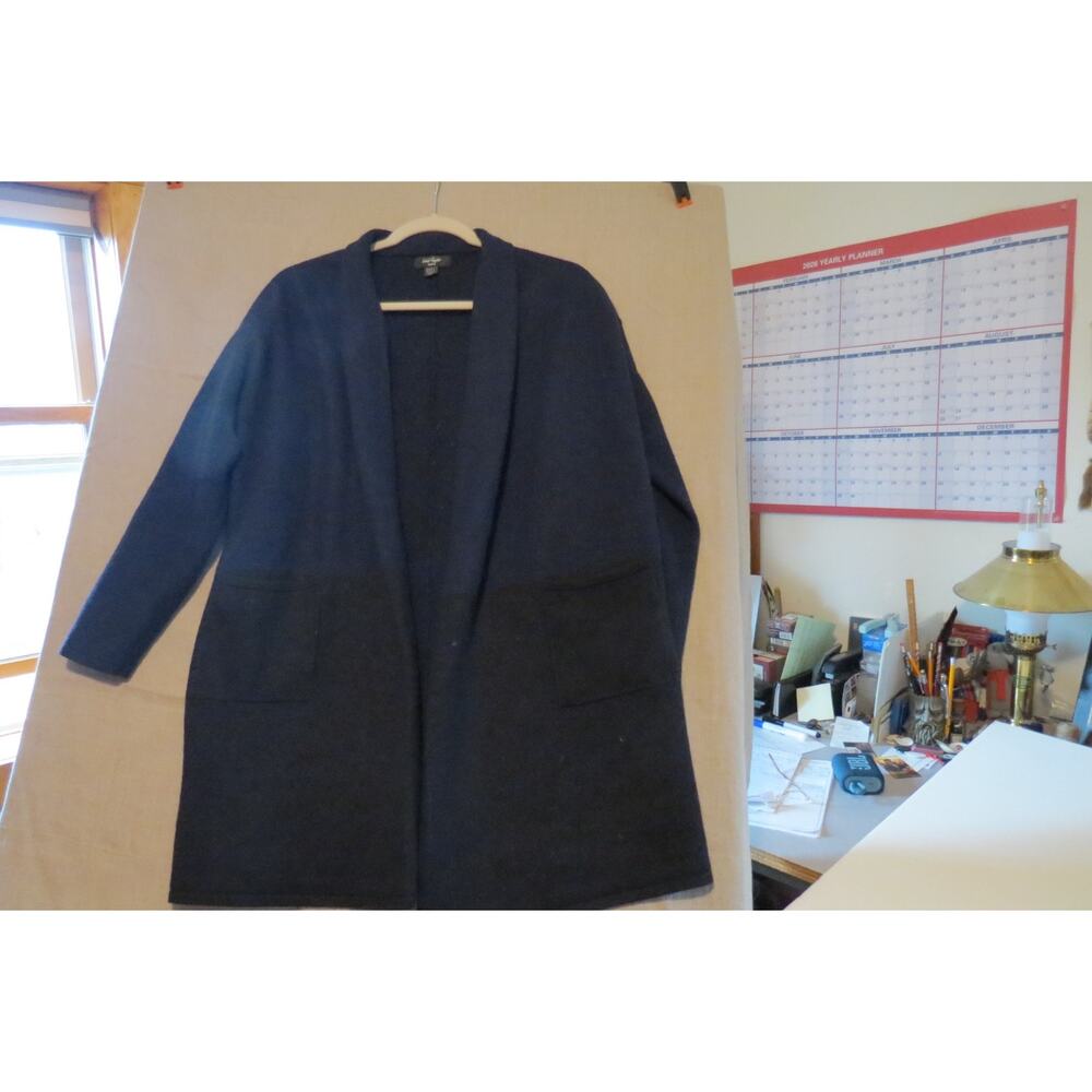 ✨ Ann Taylor Petite Medium Navy to black Coat | Timeless Workwear Elegance ✨